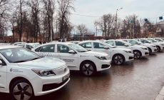 Владельцы электромобилей смогут не платить за проезд по платным трассам в РФ