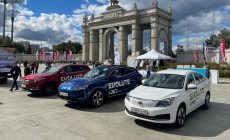 Электрокары российского бренда Evolute показали в Москве: седан и два кроссовера